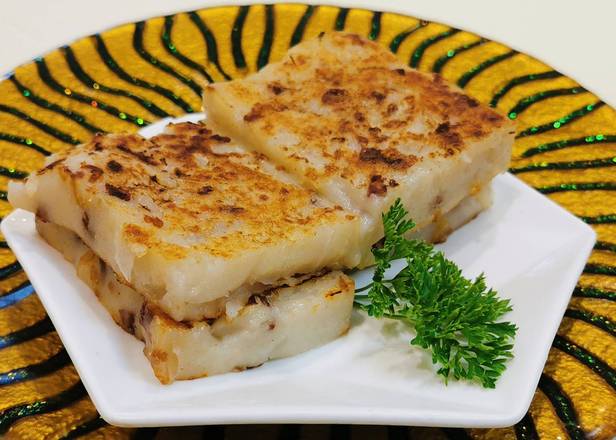 Pan-Fried Radish Cake 香煎蘿蔔糕